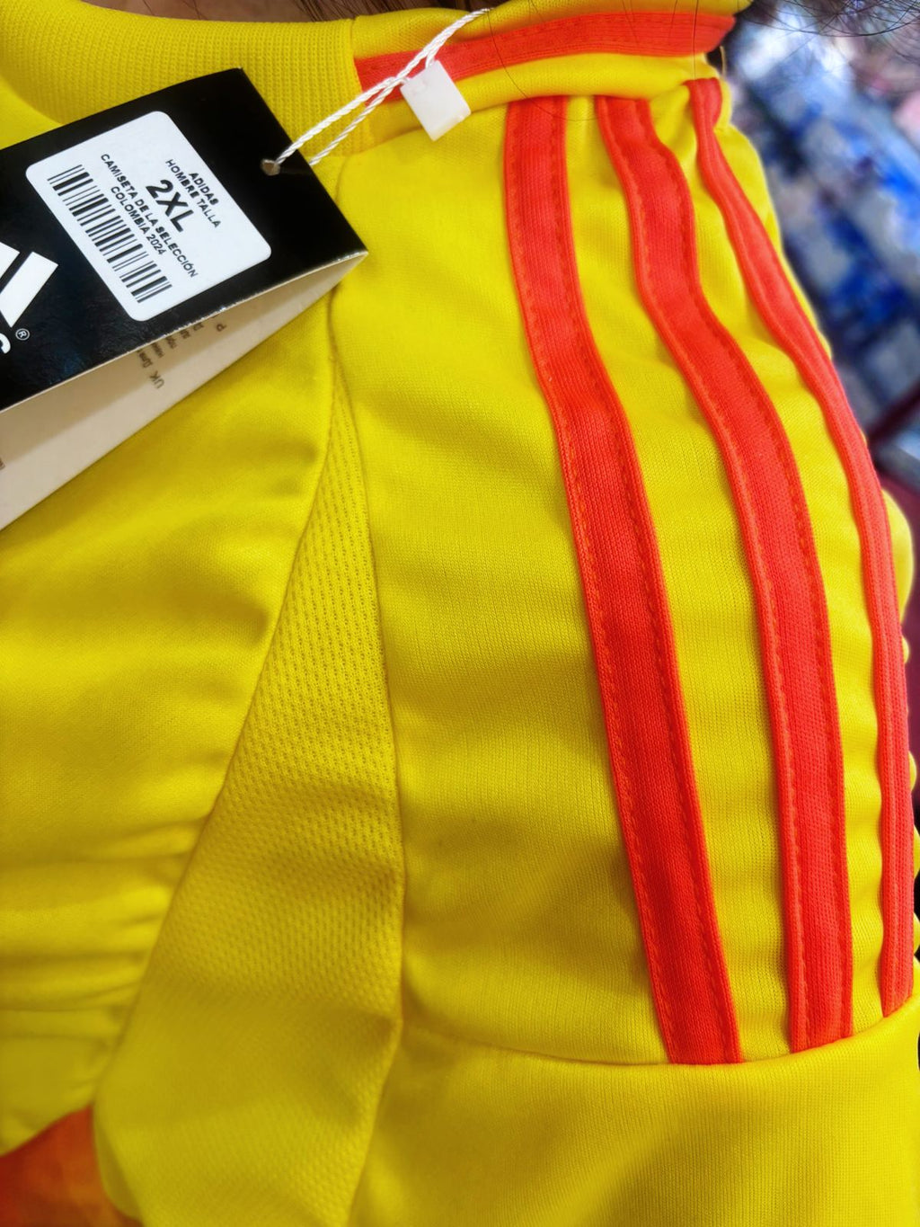 CAMISA DE  COLOMBIA CONFECCION NACIONAL