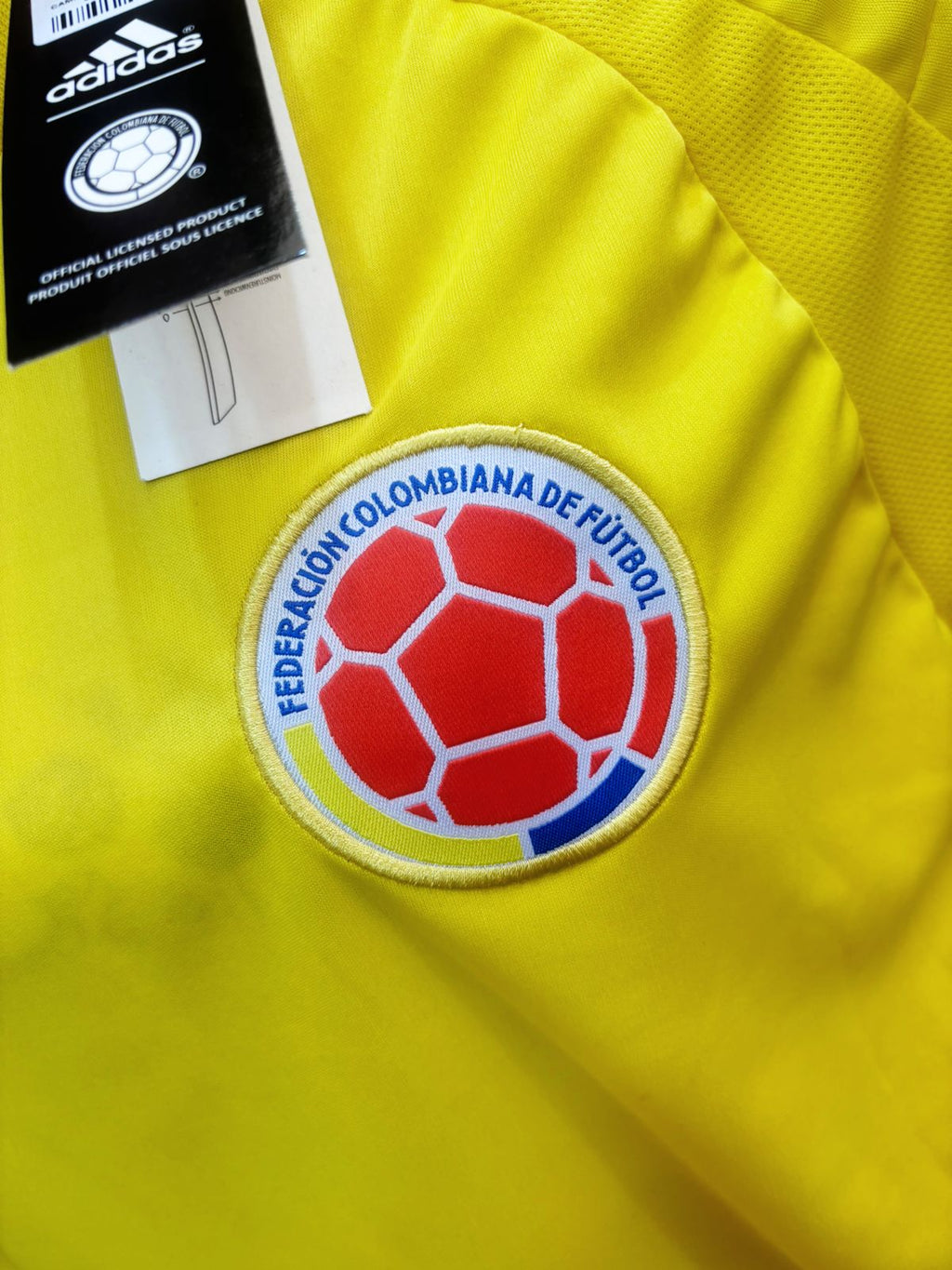 CAMISA DE  COLOMBIA CONFECCION NACIONAL